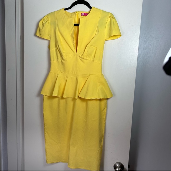 Goddess London Yellow Viscose V-Neck Vintage Inspired Peplum Pinup Dress NWT 4? - Picture 2 of 16